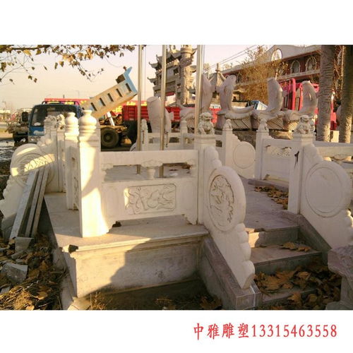 汉白玉升旗台 校园景观中的庄重之魂
